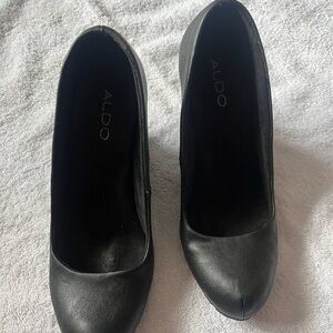Brand new Aldo black wedges